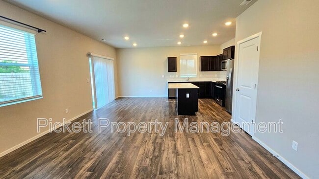 Photo - 1278 SW Pendleton Way