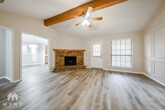 Photo - 701 Hillside Dr