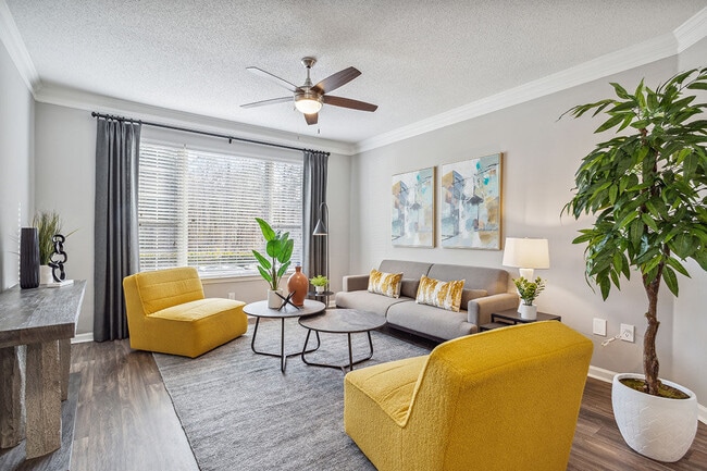 Photo - Hawthorne Gates