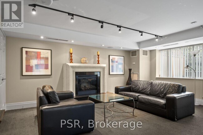 Photo - 515 Rosewell Ave Unit 605