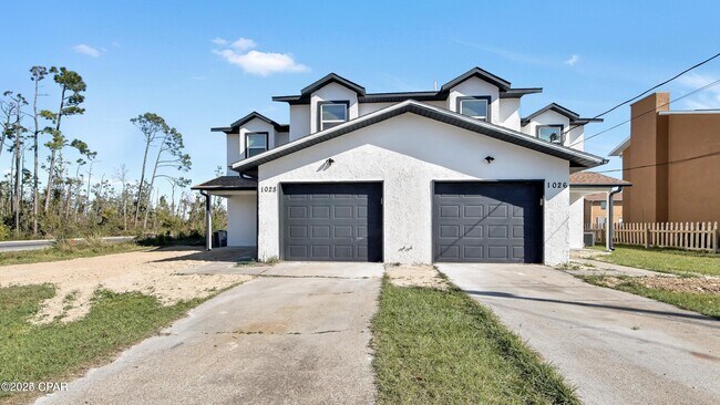 Building Photo - 1028 Spring Ave