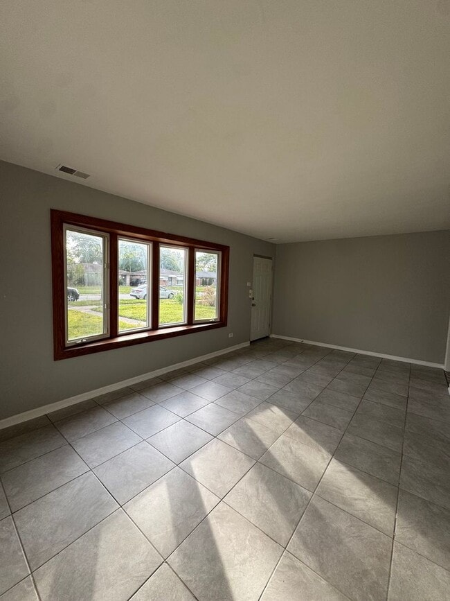 Photo - 2 Bedroom Ranch Home now available in Calu...