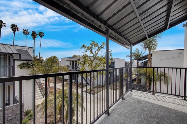The Californian Apartments- HB