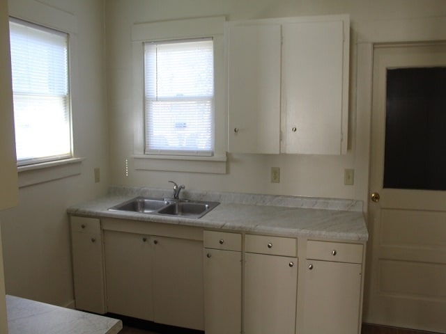 Photo - 978 Pavone St