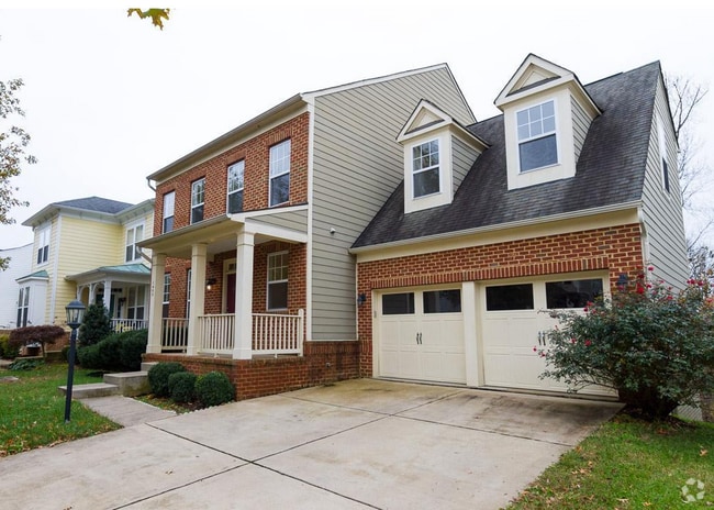 Building Photo - 1400 Graham Dr Rental