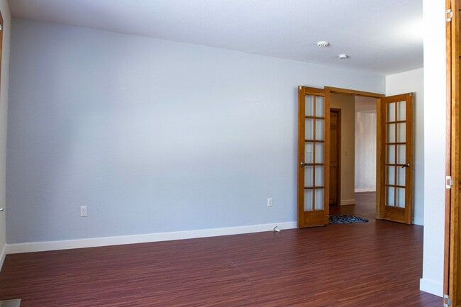 Photo - Ranch Style 3 Bedroom Home by Main Street Windsor!