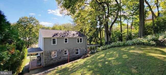 Photo - 1067 Terrace Ave