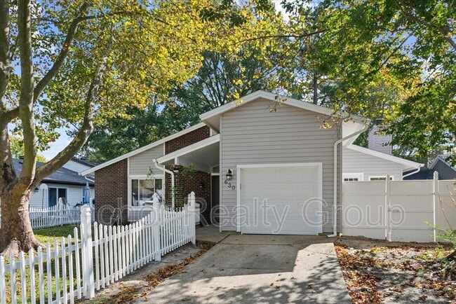 Photo - 630 Orangewood Dr