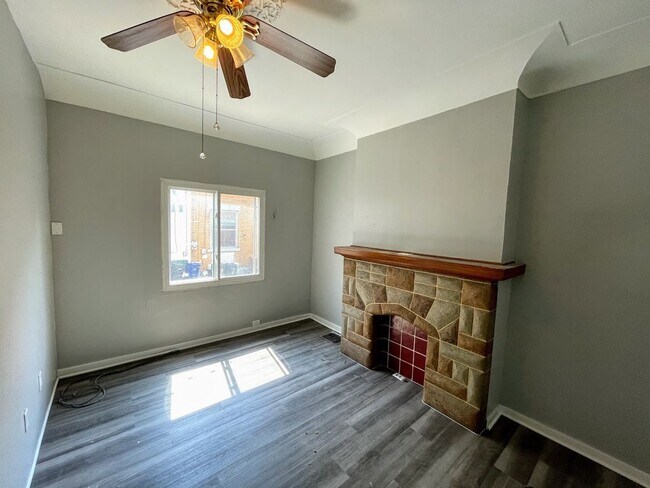 Photo - 2/3 bed 1 bath - South Oakland, newly updated, central air, washer/dryer