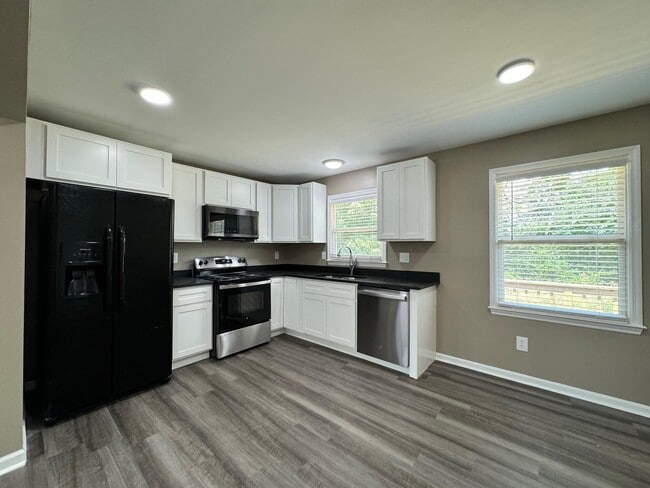 Photo - 222 Beechwood Dr