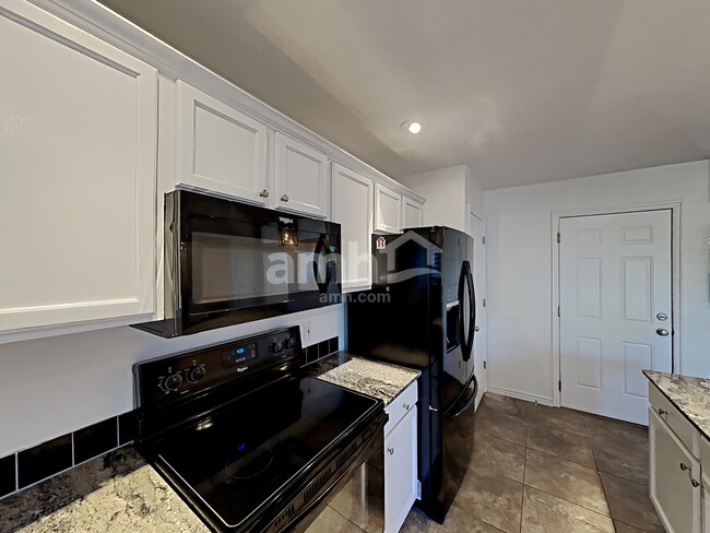 Photo - 8607 McGinnis Ln
