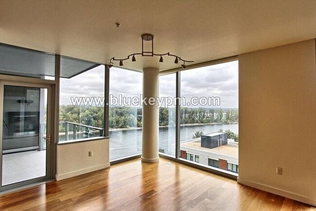 Photo - 2 Bed, 2 Bath Condo with Den at Atwater Place in Portland