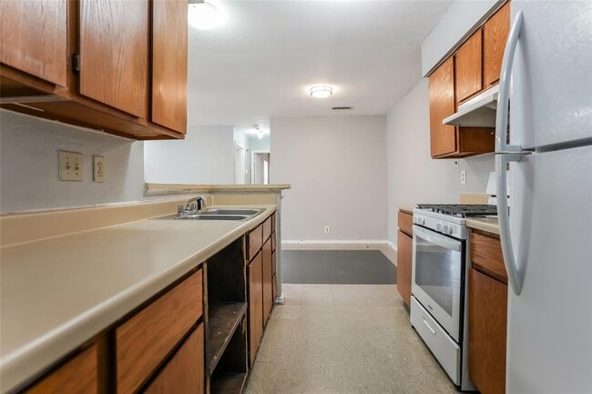 Photo - 6801 Stonleigh Pl