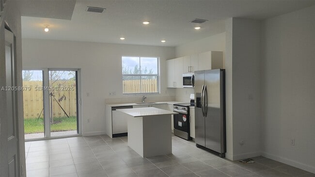Photo - 2598 SE 29th Dr