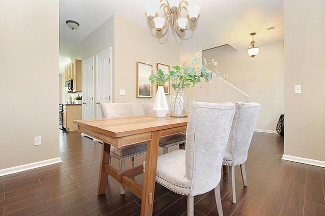 Photo - 111 Amaranth Ave