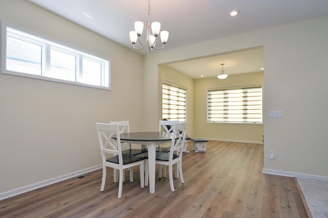 Photo - 1939 Mulberry Ln