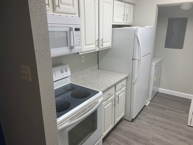 Photo - 3756 Idlebrook Cir
