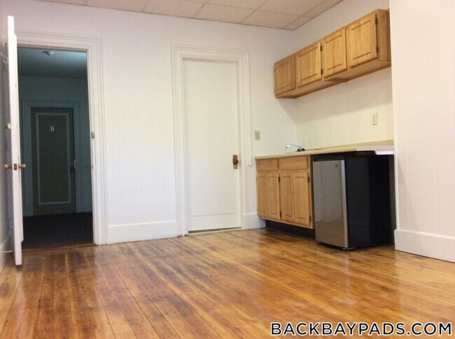 272 Newbury St Unit 9