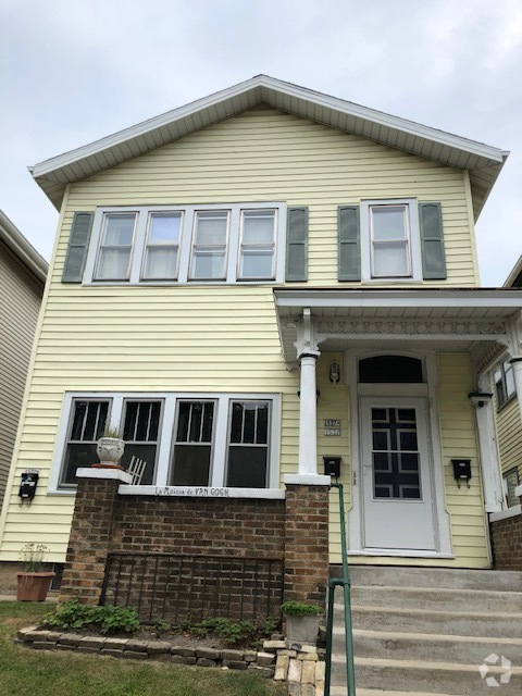 Building Photo - 1527 N Jackson St Unit Maison de Van Gogh - up3 Rental