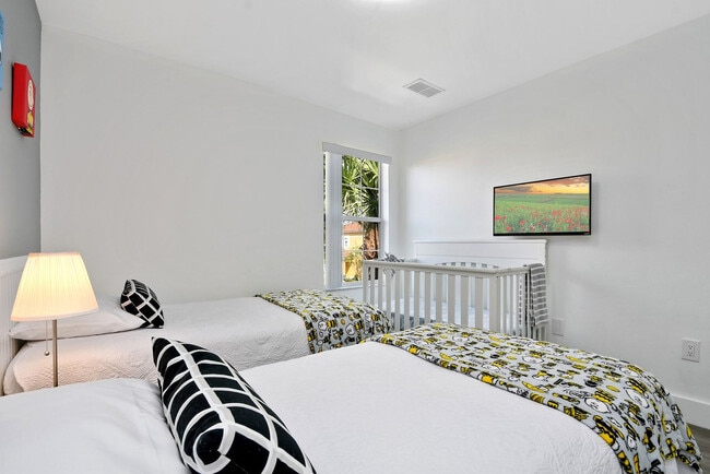 Photo - 139 Pompano Beach Dr Unit SI ID1603874P