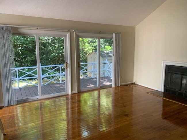 Photo - One Month Free **Limited Time**Prime Location