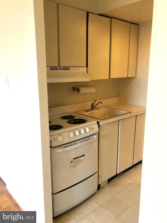 Building Photo - 224 W Rittenhouse Square Unit 515B