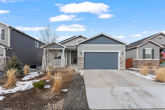 Building Photo - Beautifully Updated 4-Bedroom Home with Op...