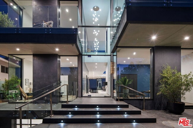 Photo - 2304 Donella Cir