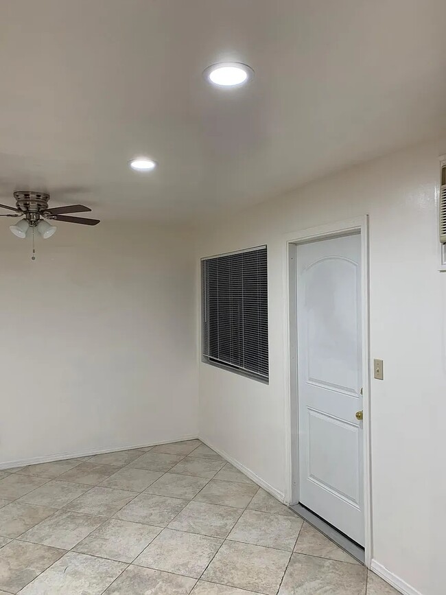 Photo - 12737 Barlin Ave