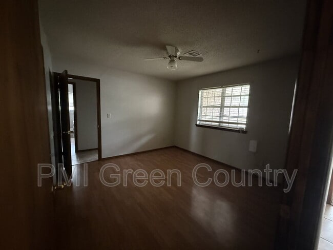 Photo - 615 Cumberland Dr