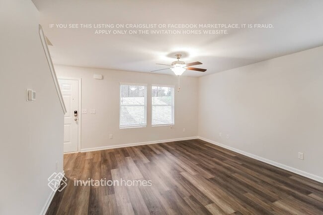 393 Amelia Ln