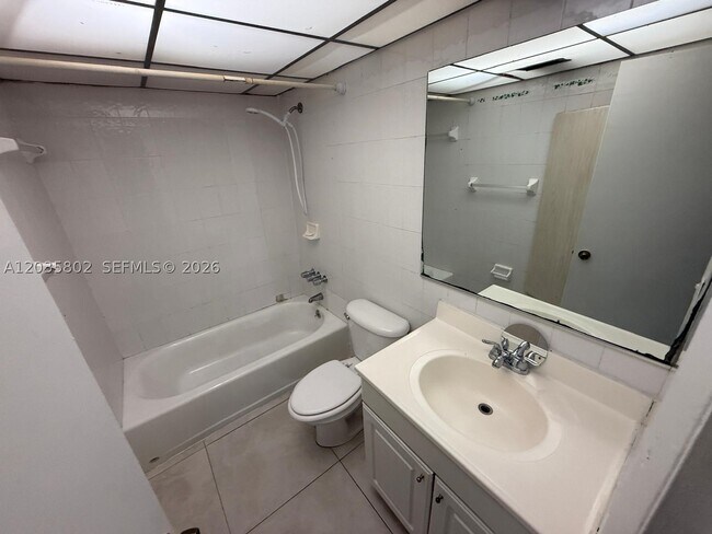 6675 W 4th Ave Unit 402