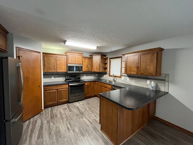 Photo - 7825 Yankee Woods Dr