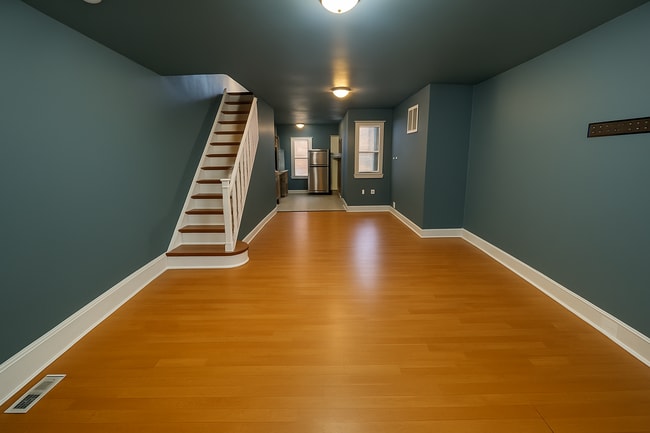 Photo - 2115 Sigel St