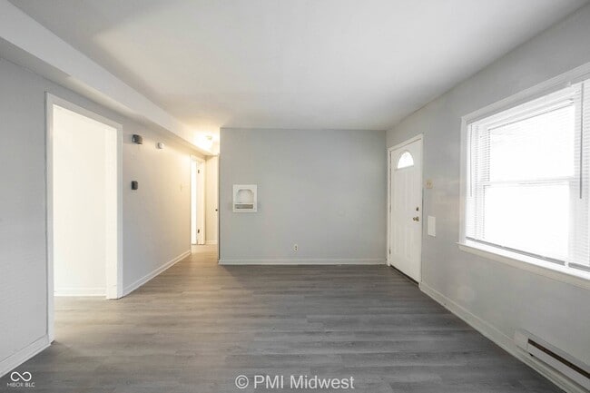 Photo - 3725 N Sherman Dr Unit 3