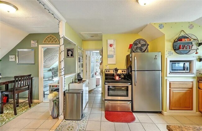 Photo - 8 Sanford Ave Unit #3