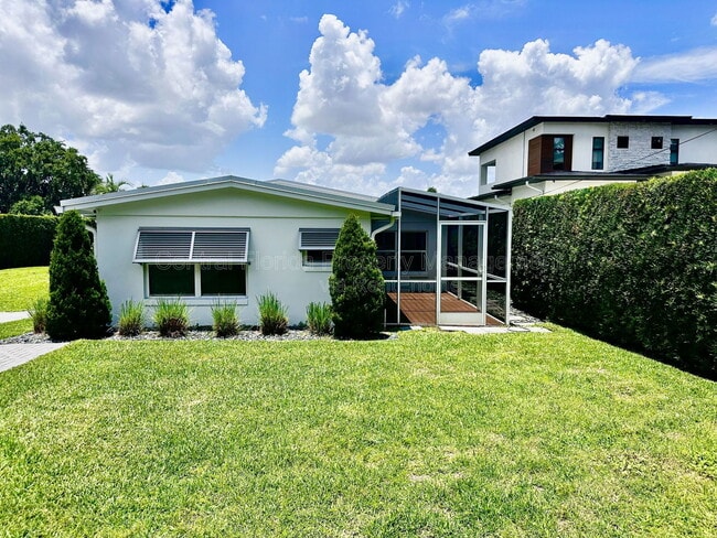 Photo - 7210 Seminole Dr