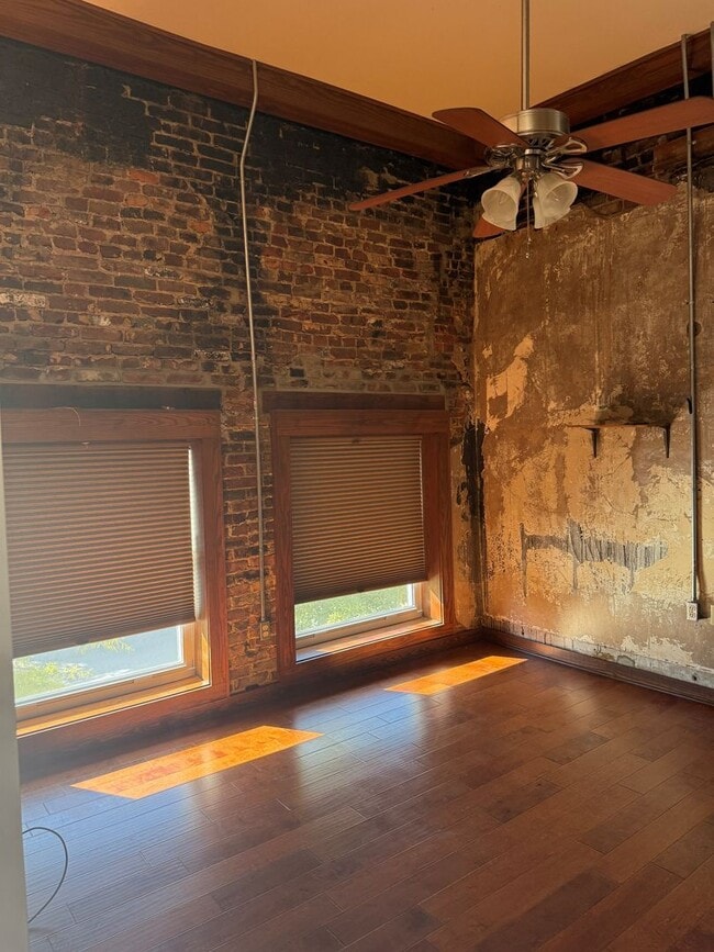 Photo - 210 W Main St Unit Loft 201 vacant