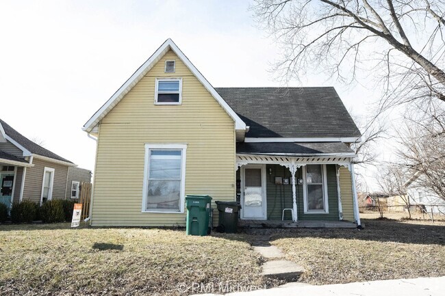 Building Photo - 632.5 S State St Rental