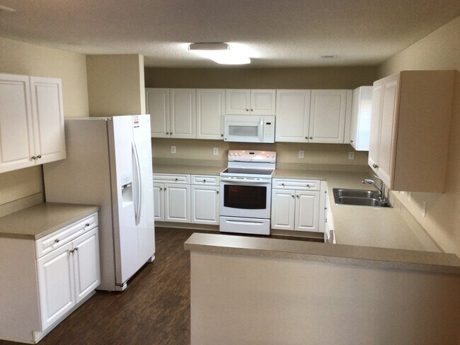 Photo - 103 Lakewood Dr