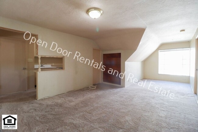 Photo - 1007 Midway Dr Unit 1007 1/2 Midway Dr