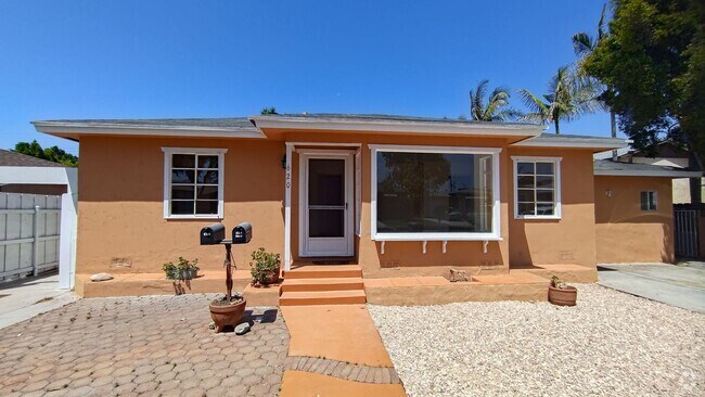 Building Photo - Newly Remodeled 4 Bed 3 Bath in Chula Vist... Rental