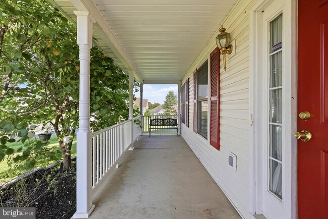 Building Photo - 14 Whitonia Way