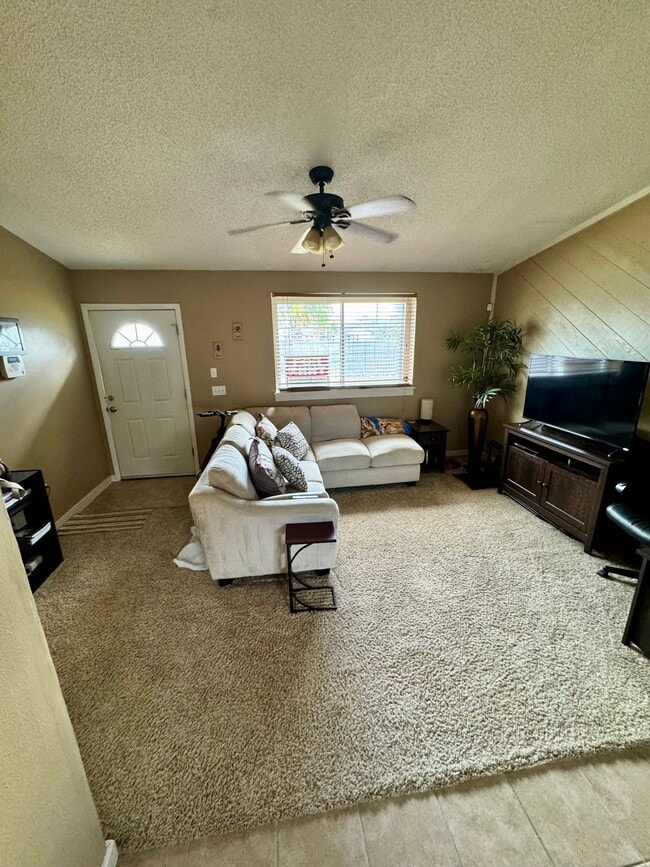 Photo - 5204 Beach Dr Unidad A