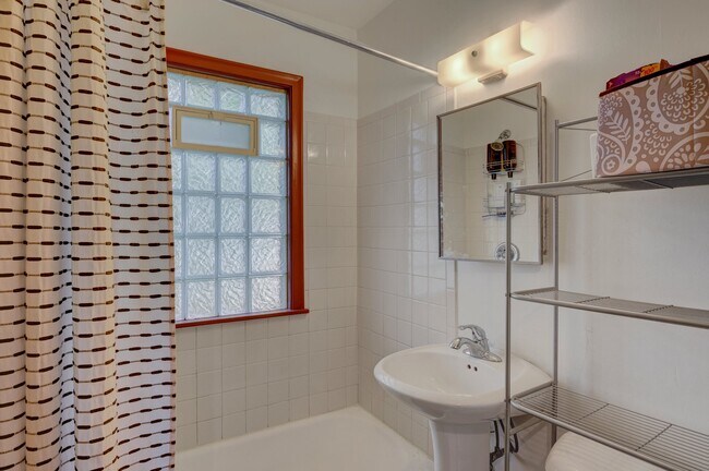 Photo - 3416 Portland Ave S Unit #1