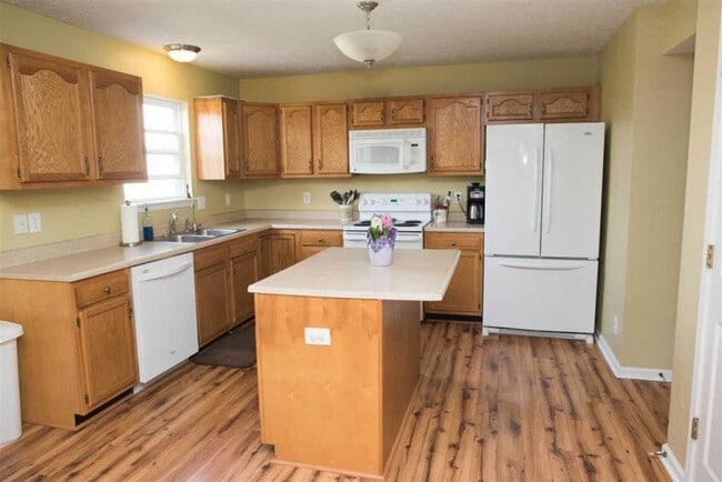 Photo - 4 Bedroom 2.5 Bath Home