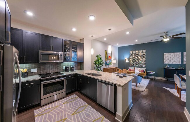 Photo - 3551 Wilshire Wy Unidad 2122