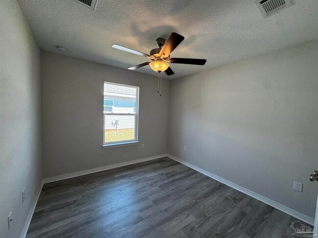 Photo - 2860 N 24th Ave