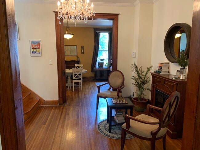 Vestíbulo - 67 W St NW