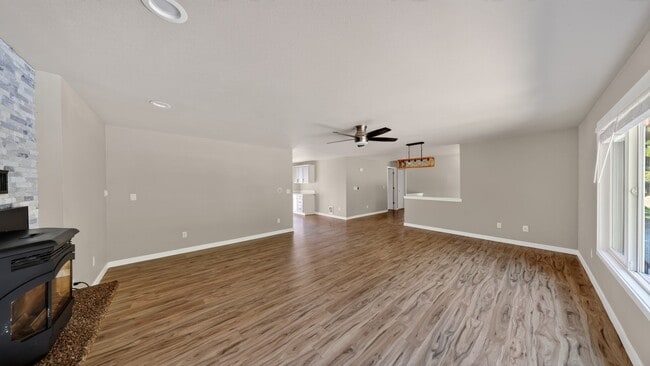 Photo - 2742 Umatilla Dr
